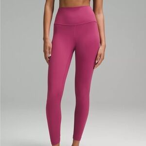 nwot LULULEMON WUNDER TRAIN HIGH-RISE CROP 23”